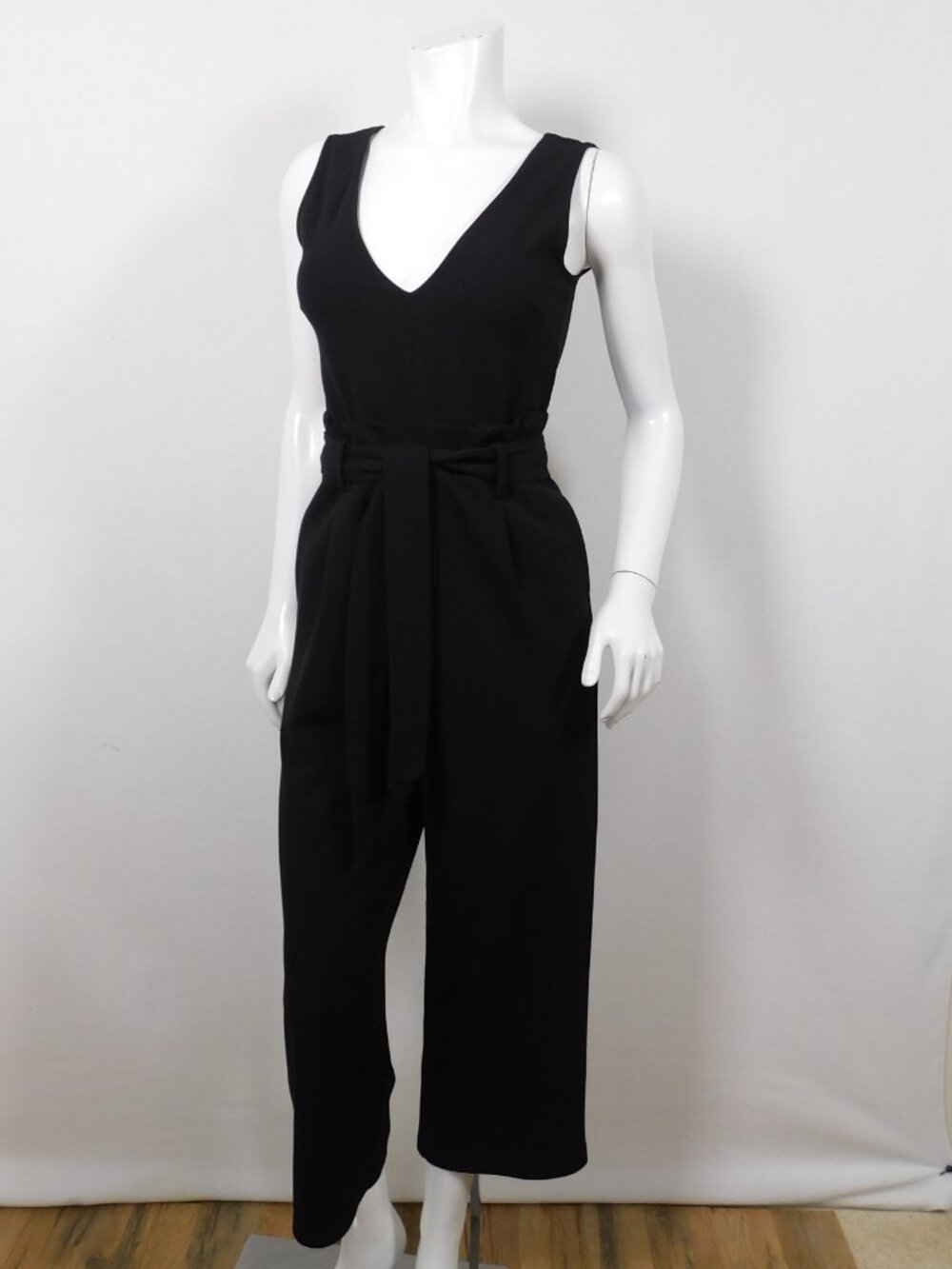 Anthropologie Black Cathy Structured Crop Jumpsuit XS (4526)